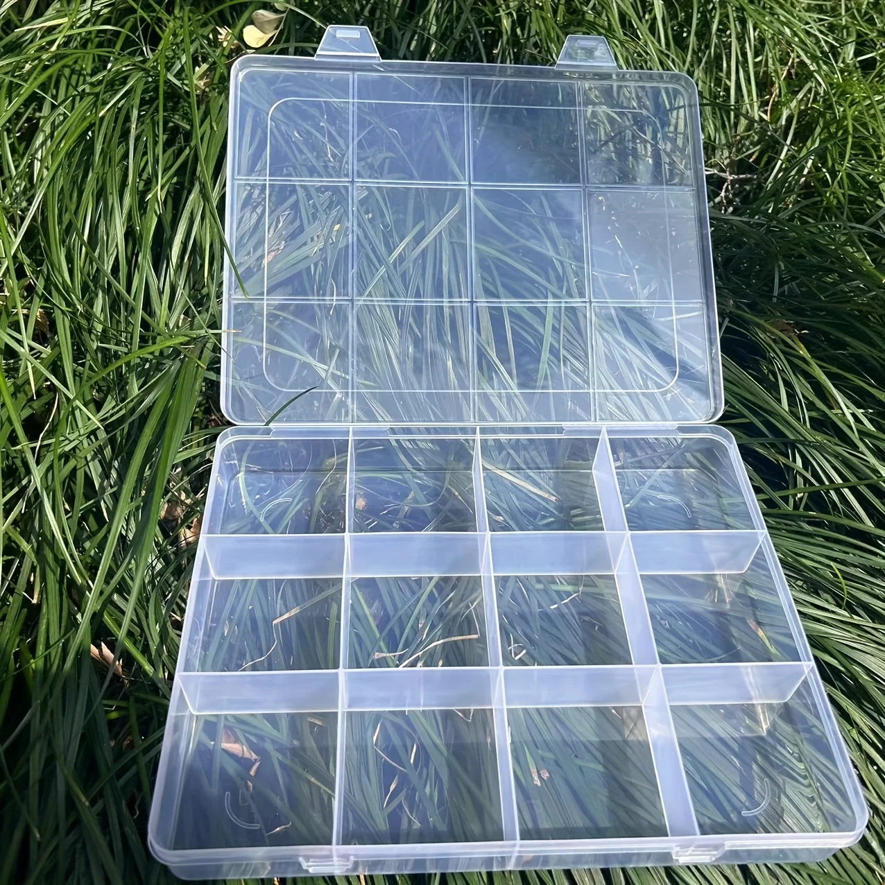 Aufbewahrungsbox aus Kunststoff mit 12 Fächern und Kartenfächern | Großes Fassungsvermögen, transparent, ideal für die Organisation von Perlen und Schmuck – Detail 4