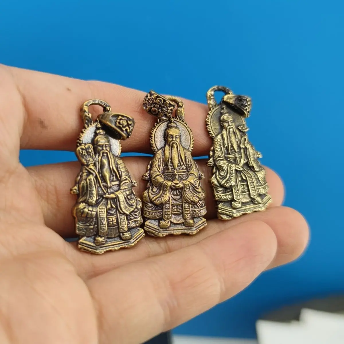 Retro Brass Three Pure Ones Keychain Accessories - Taoist Sanqing Ancestor Hanging Ornament, Yuanshi Lingbao Daode Tianzun Statu