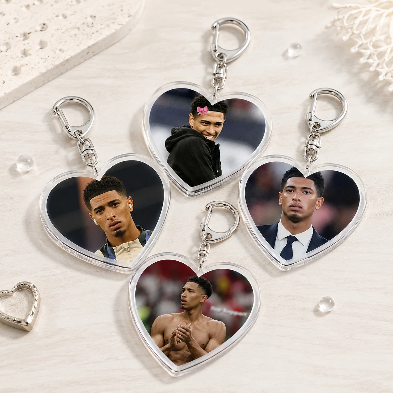 Popular Football Player Keychains for Accessories Bag Acrylic Pendent Soccer Star Love Heart Keyrings Jewelry Fans Friends Gifts