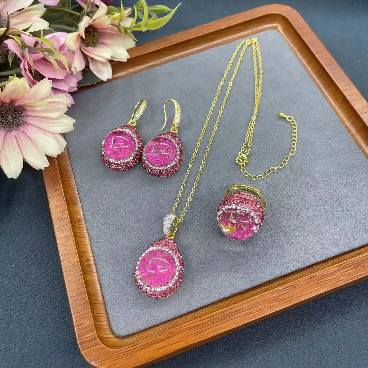 

Ore immortal flower three-piece set design fashion jewelry only set hand-inlaid Czech crystal color-preserving electroplating