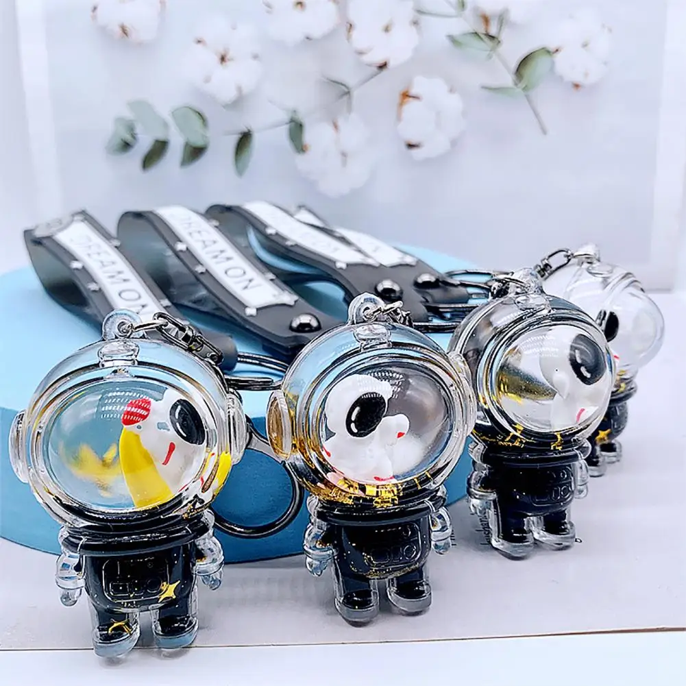 Key Chain Realistic Three-dimensional Reusable DIY Decorative Gift Men Women Cartoon Spaceman Key Ring Bag Pendant for Handbag