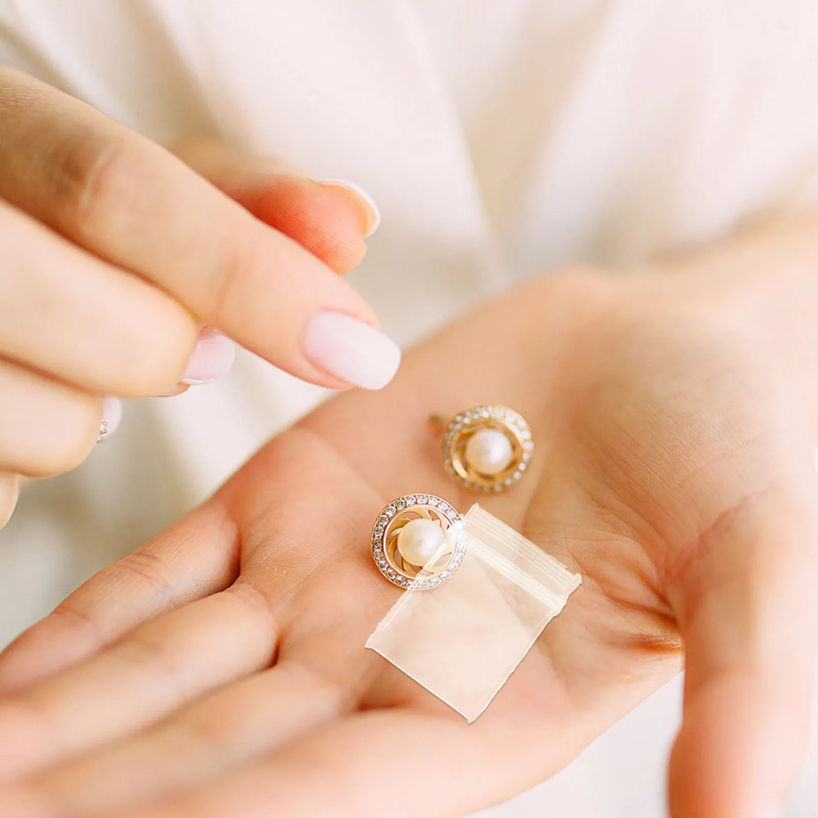 

500Pcs Transparent Self Sealing Mini Jewelry Packaging Bags 1x1 Inch for Earring Storage Jewelry Business Small Items Organizing