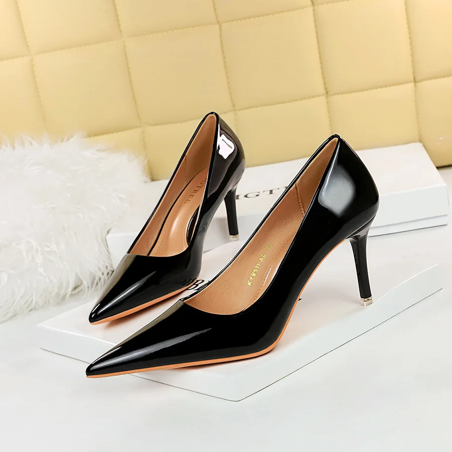 

Minimalist Fashionable Slim Glossy Patent Leather Shallow Cut Pointed Women's Ladies Shoes High Heels Single Shoes Women Pumps