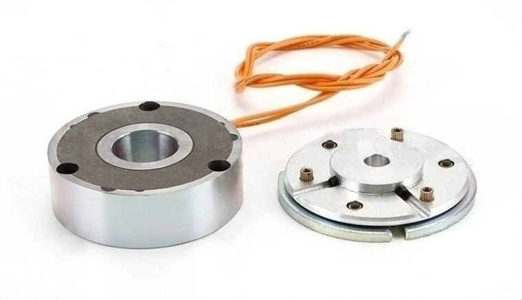 فرامل كهرومغناطيسية بقطر خارجي 62 مم محرك تيار متردد 220 فولت تفكيك انقطاع التيار الكهربائي مع آلية الكبح الميكانيكية منخفضة الضوضاء