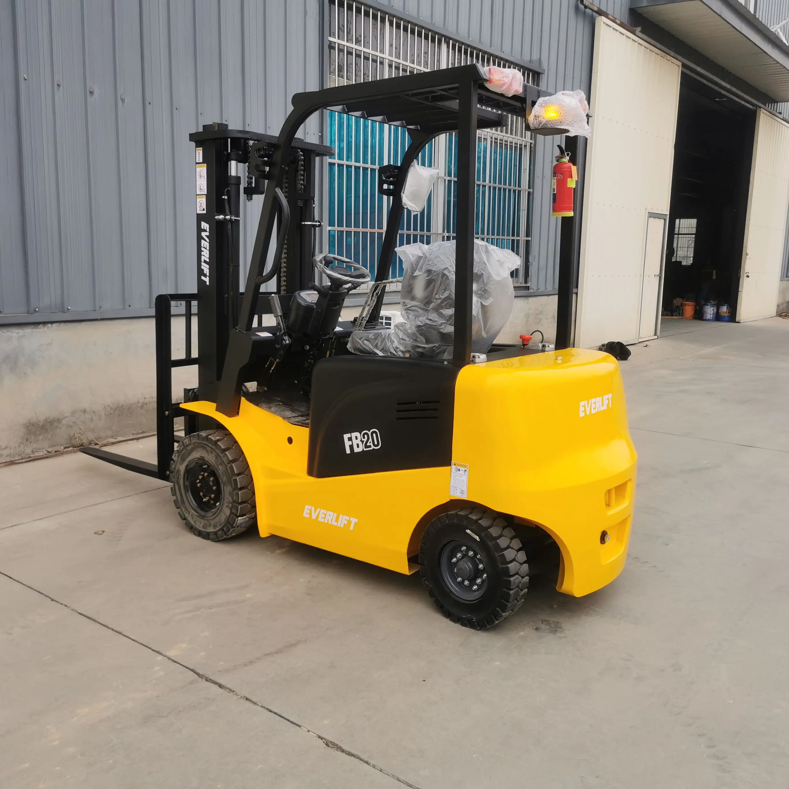 2 Ton Forklift Truck Electric Diesel LPG Fuel Battery Power