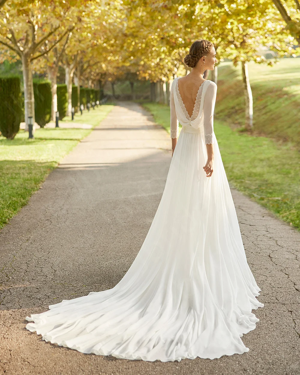 Encantadores vestidos de novia blancos sagrados, vestidos de novia bohemios, vestido de novia de encaje de playa, vestidos de novia con espalda descubierta, mangas 3/4 personalizados 2024