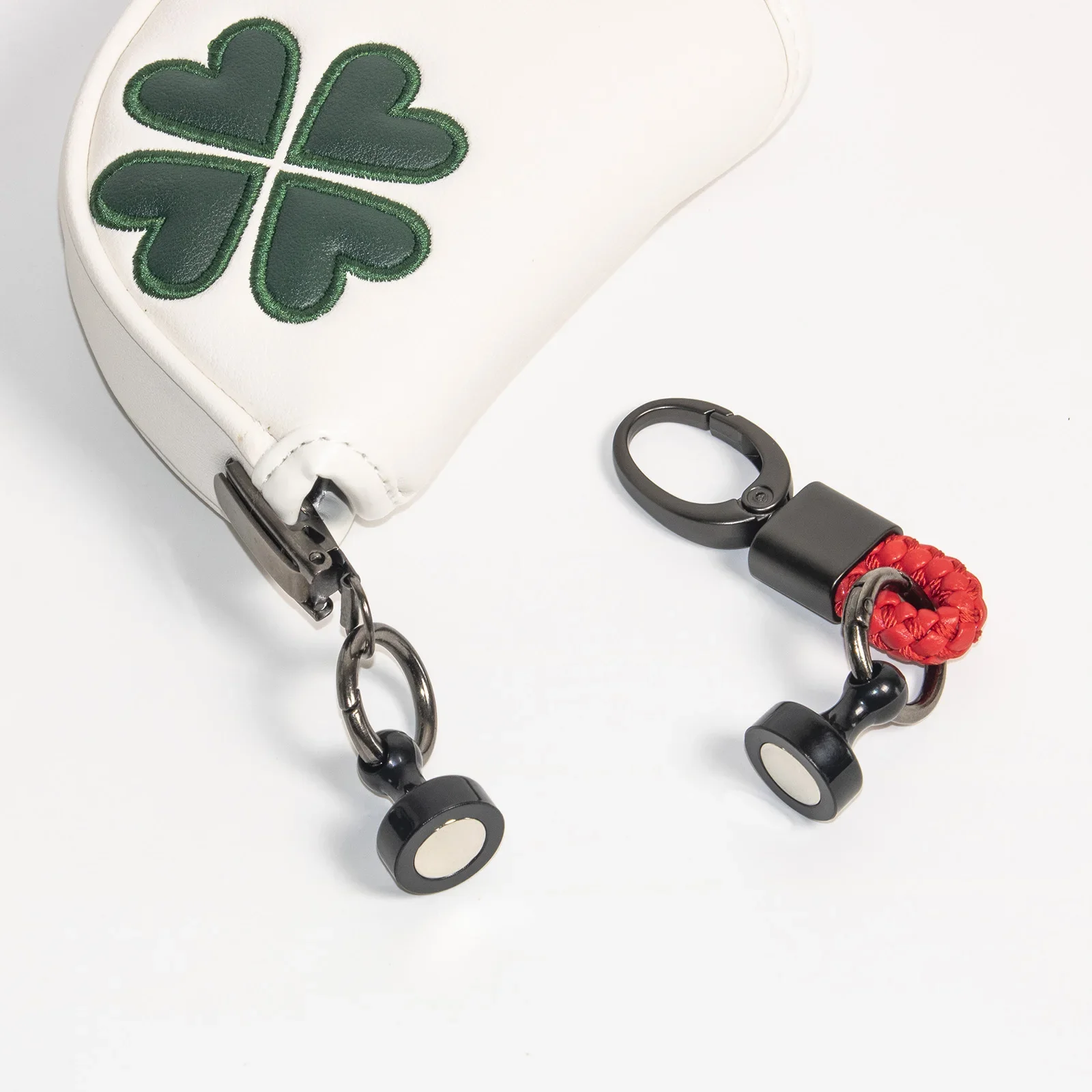 Golf Magnetic Putter Keeper Cover Clamp Holder Golf Accessory Keyring