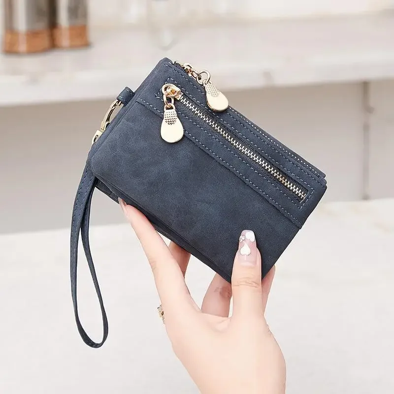 

Large Capacity Simple and Compact Women's Purse Multi-functional Retro Card Bag All-match Frosted Short Change Bag