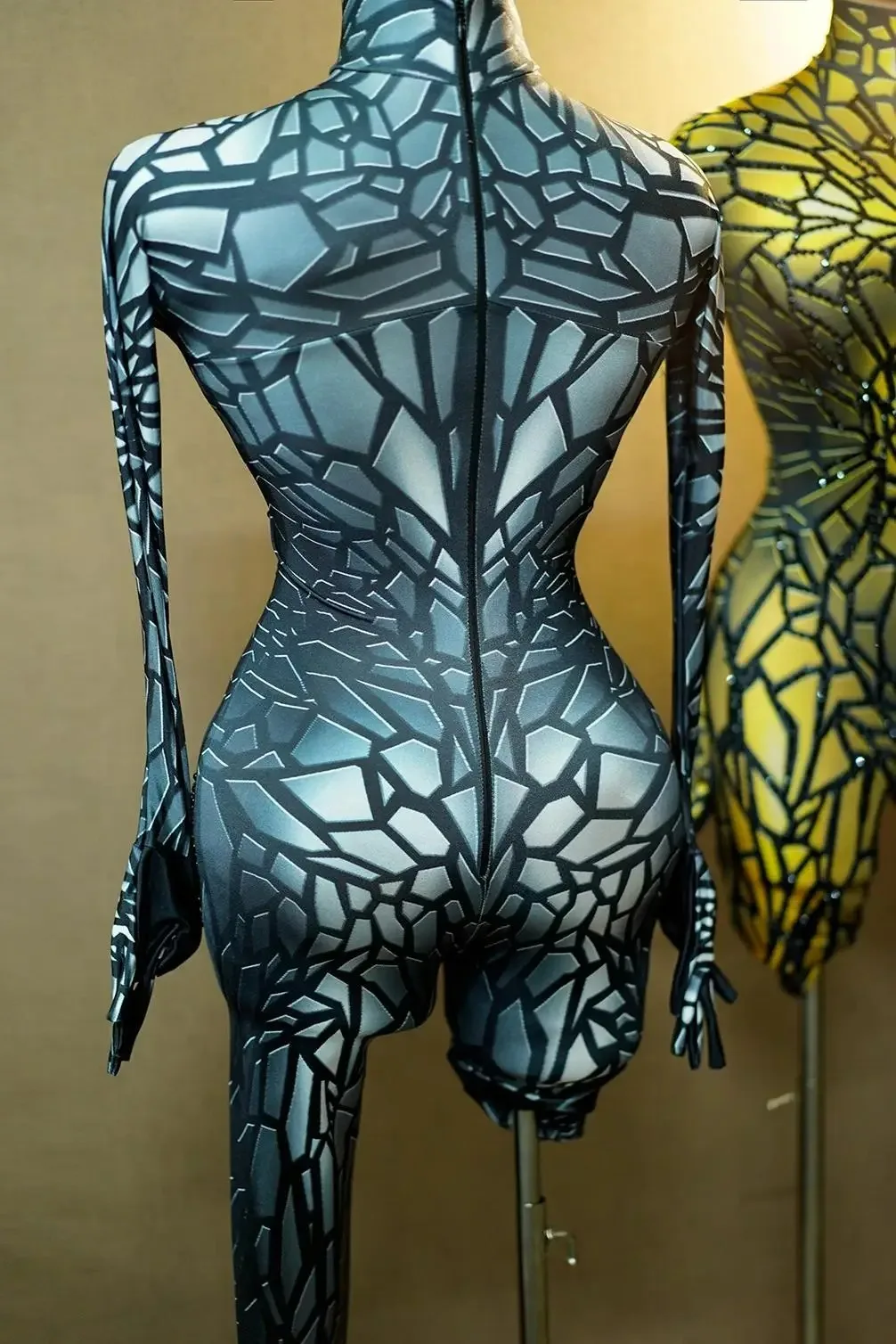 بدلة رقص نسائية مثيرة قابلة للتمدد بأحجار الراين اللامعة ملابس المسرح لحفلات أعياد الميلاد زي المغني اسحب الملكة Posui