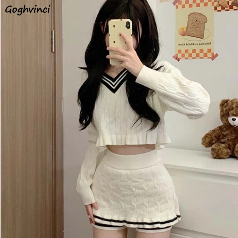 

Knitted 2 Pcs Sets Women Preppy Style V-neck Crop Sweater Pullovers Simple Gentle High Waist Shorts Trendy Hotsweet Autumn Ins