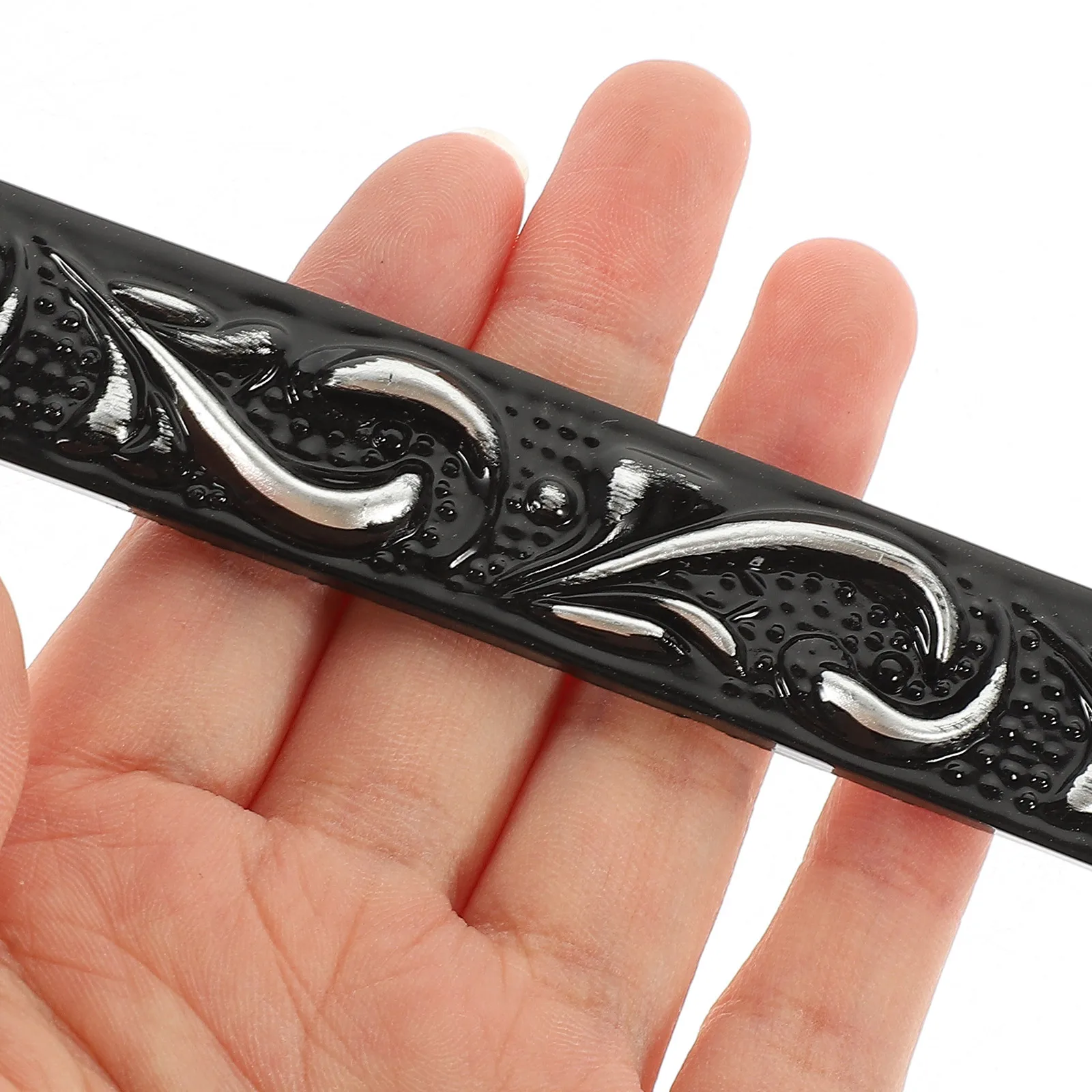 แถบปิดขอบติดผนังแบบม้วน 1 ม้วน แบบลอกติดได้ ยืดหยุ่น สำหรับตกแต่งขอบผนัง เพดาน ตู้ เคาน์เตอร์ กระเบื้อง