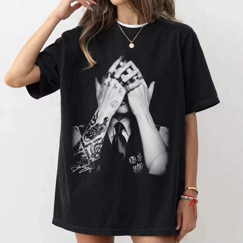 2026 Summer Korean Boy Band Graphics T-shirt Comfortable Men and Women Cotton Short Sleeves Loose Y2K Quality Shirt