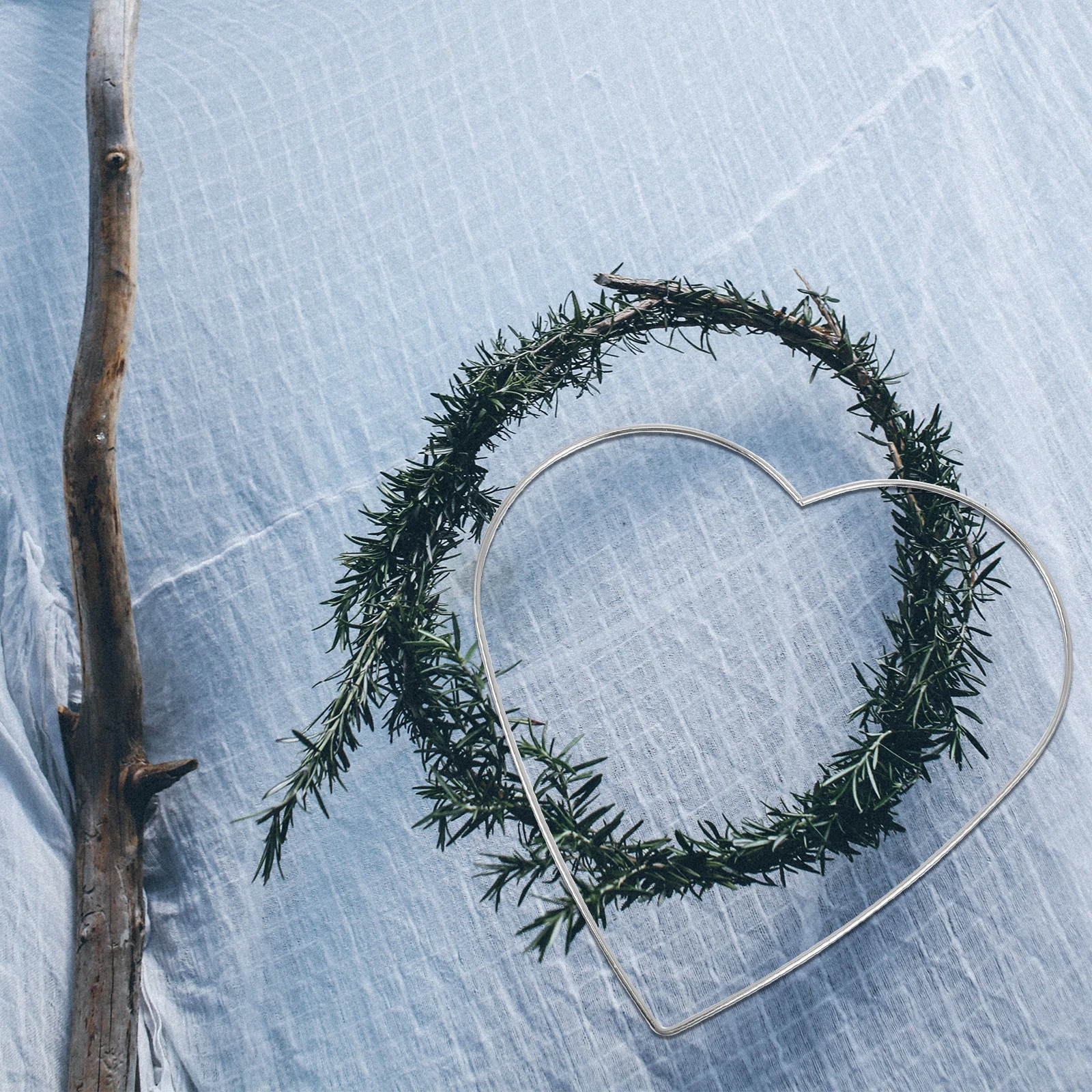 

3pcs Christmas Accessories Decorative Iron Circles for Crafts Wreath DIY Hoops Metal Rings Craft Supplies Bedroom