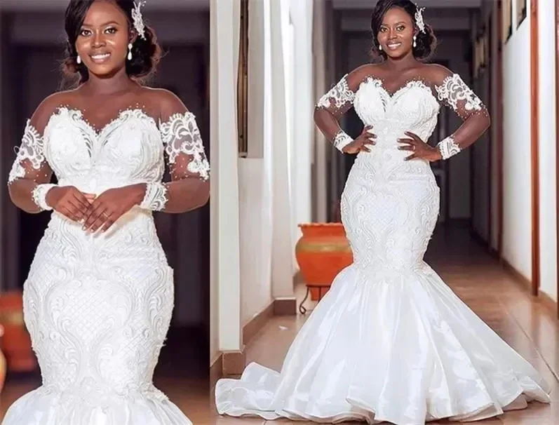 Suknia ślubna w stylu syreny plus size z dekoltem typu jewel, zdobiona koralikami, aplikacjami z koronki, trenem zamiatającym, szyta na miarę (Robe De Mariée)