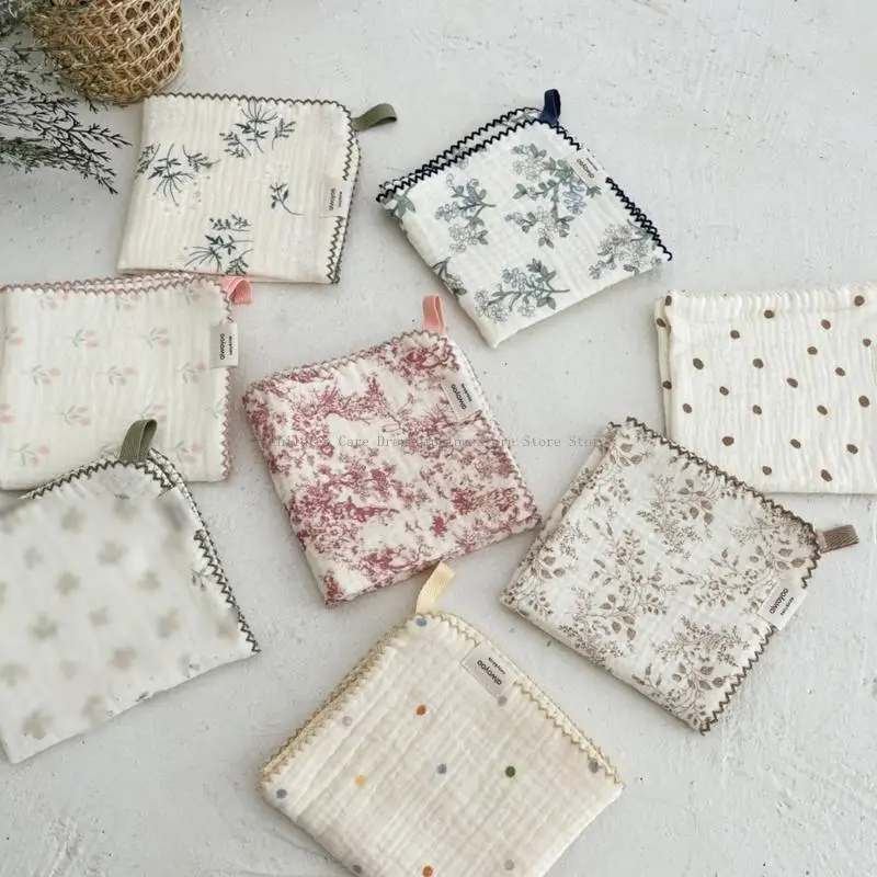 

Floral Print Washcloth Absorbent Face Cleaning Cloth for Bathing Time and Travel