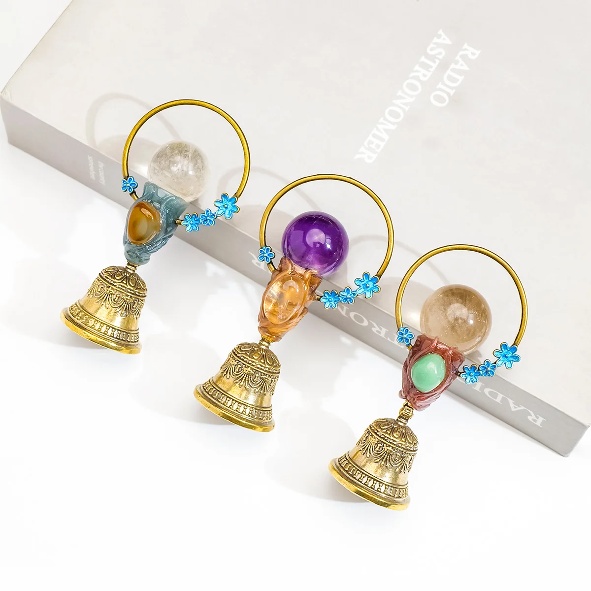 1PC Natural Crystal Ball Brass Hand Bell, Copper Feng Shui Healing Bell for Home Decoration, Christmas Bell Gifts & Souvenir