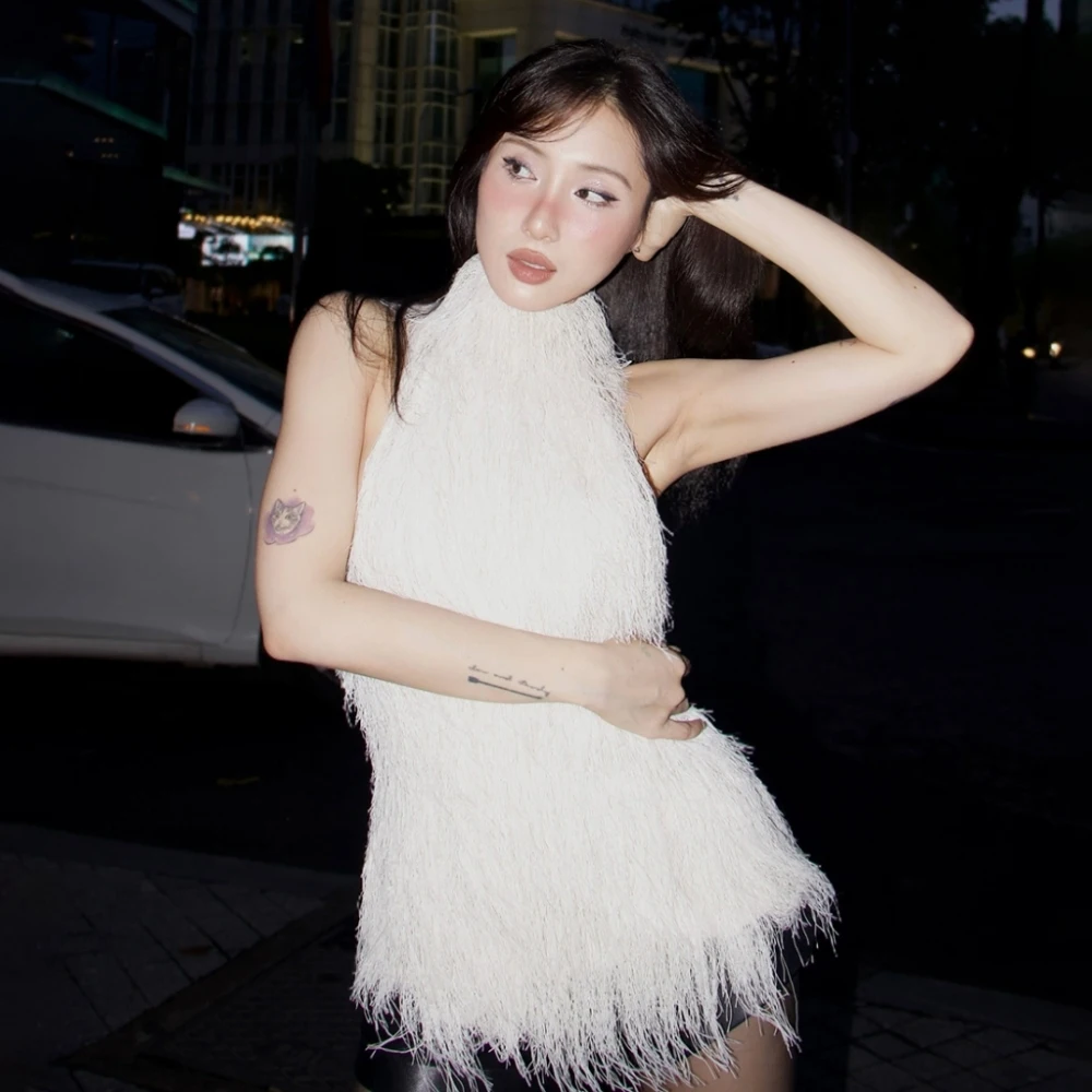 

SylCue Furry Tassel Decoration Tank Tops Woman Halter Turtleneck Off Shoulder Backless Hot Girls Street Fashion Classic Vests