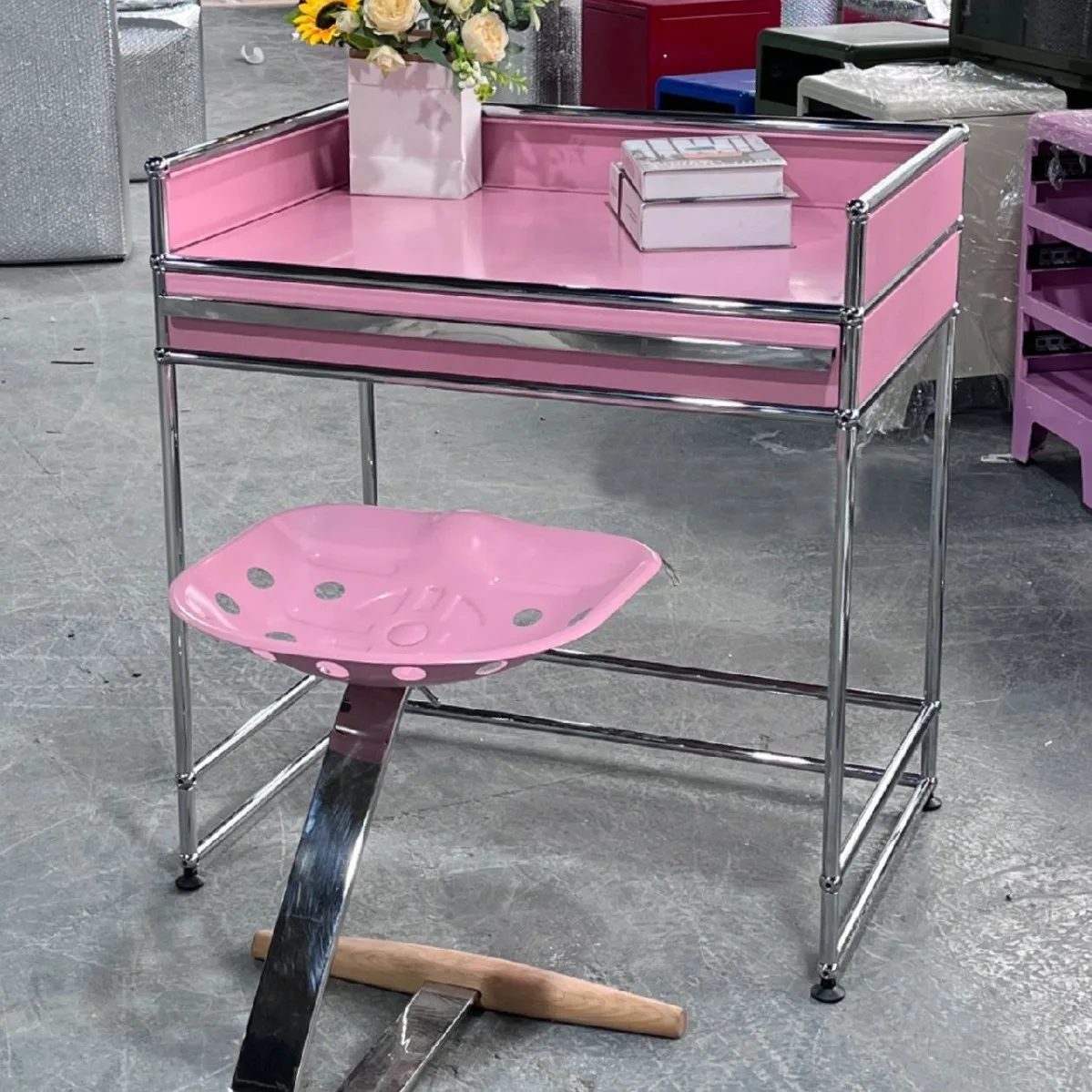 Makeup table Bedroom desk Computer desk Stainless steel corner table Locker