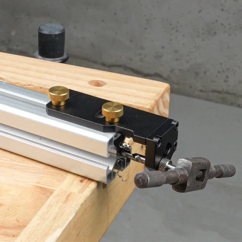 Gabarit de taraudage manuel pour profilé en aluminium 203040   Outils de filetage en aluminium d'assistant d'usinage de profils de filetage interne