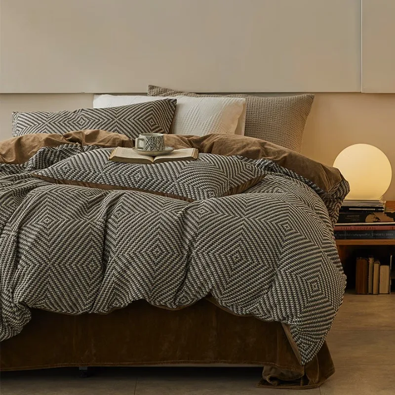 Milk fleece four-piece set three-piece set, bed sheet quilt cover autumn and winter bedding