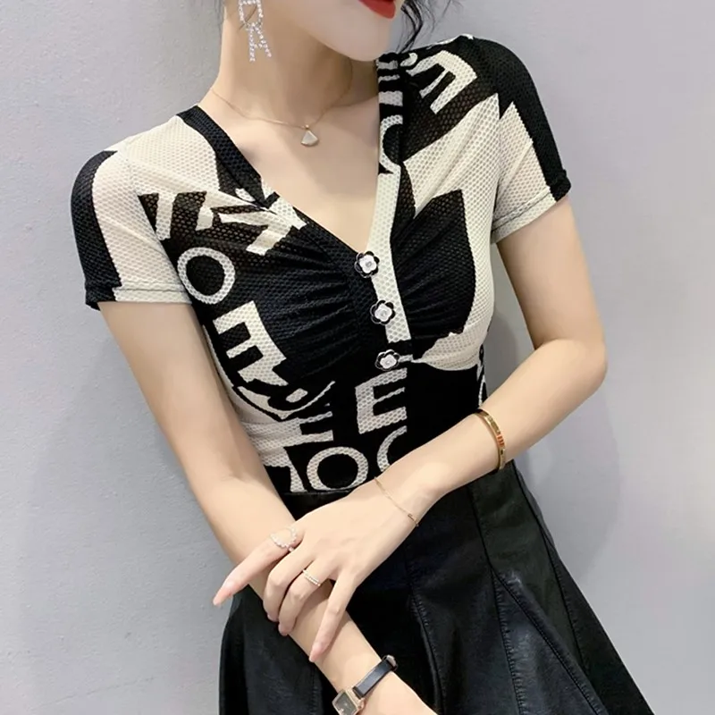 패셔너블 미 티셔츠 여성용 2024 신상 체크무늬 프린트 V넥 슬림핏 트렌디 티셔츠 한국 스타일 여름