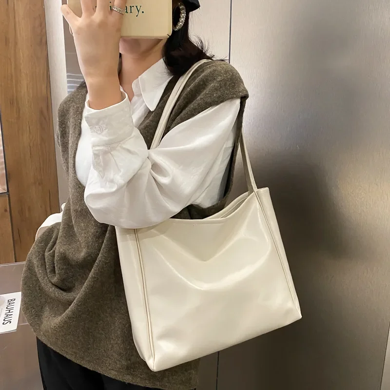 New Trendy Tote Bag Simple Temperament Casual Shopping Bag Luxury Designer Handbag Western Style Large Capacity Shoulder Bag