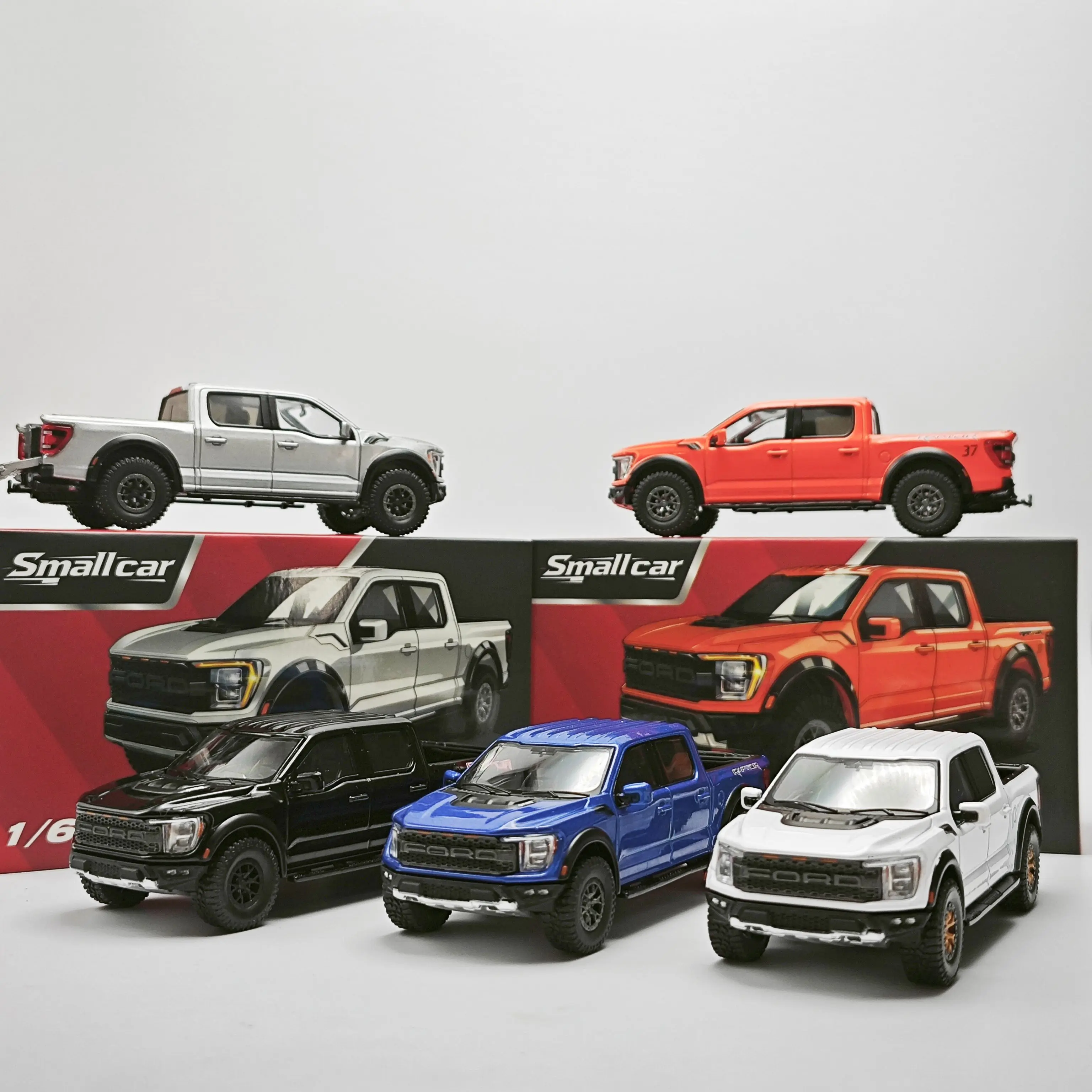 Smallcar 1:64 Raptor F-150 ممتص الصدمات الباب الخلفي قابل للفتح نموذج سيارة مصنوع من خليط معدني
