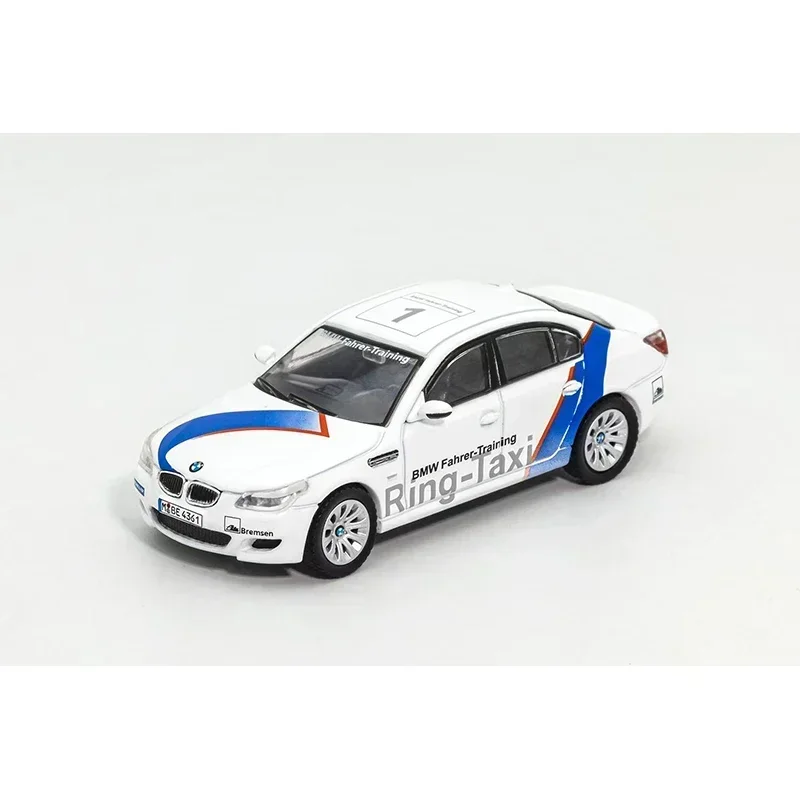 

SHADOW In Stock 1:64 Sedan M5 E60 Ring Taxi Racing Yellow Diecast Diorama Car Model Collection Miniature Toys