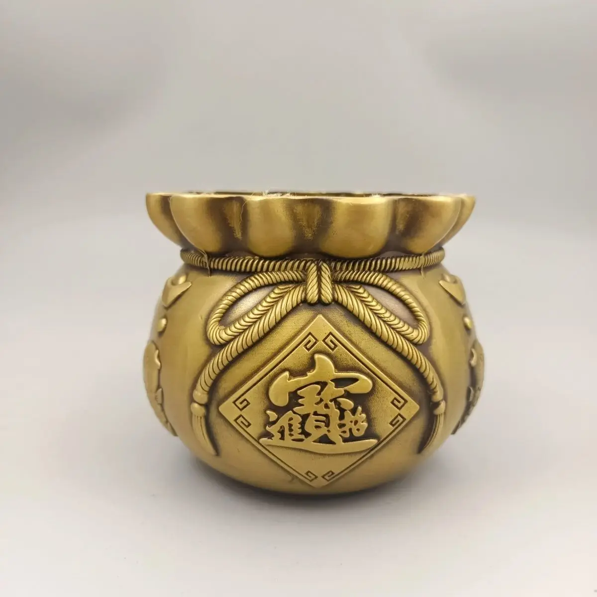 Old Collection Fine Antique Bronze Blessing Bag Incense Burner Bring Fortune Thick Patina Home Decor Statue Sculpture