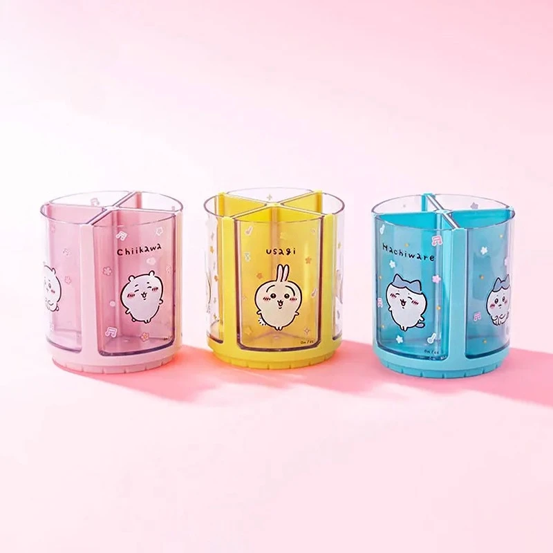 

Chiikawa Rotating Cartoon Pen Holder Organizer, Cute Anime Desktop Storage Gift for Kids Fans, Office School Supplies