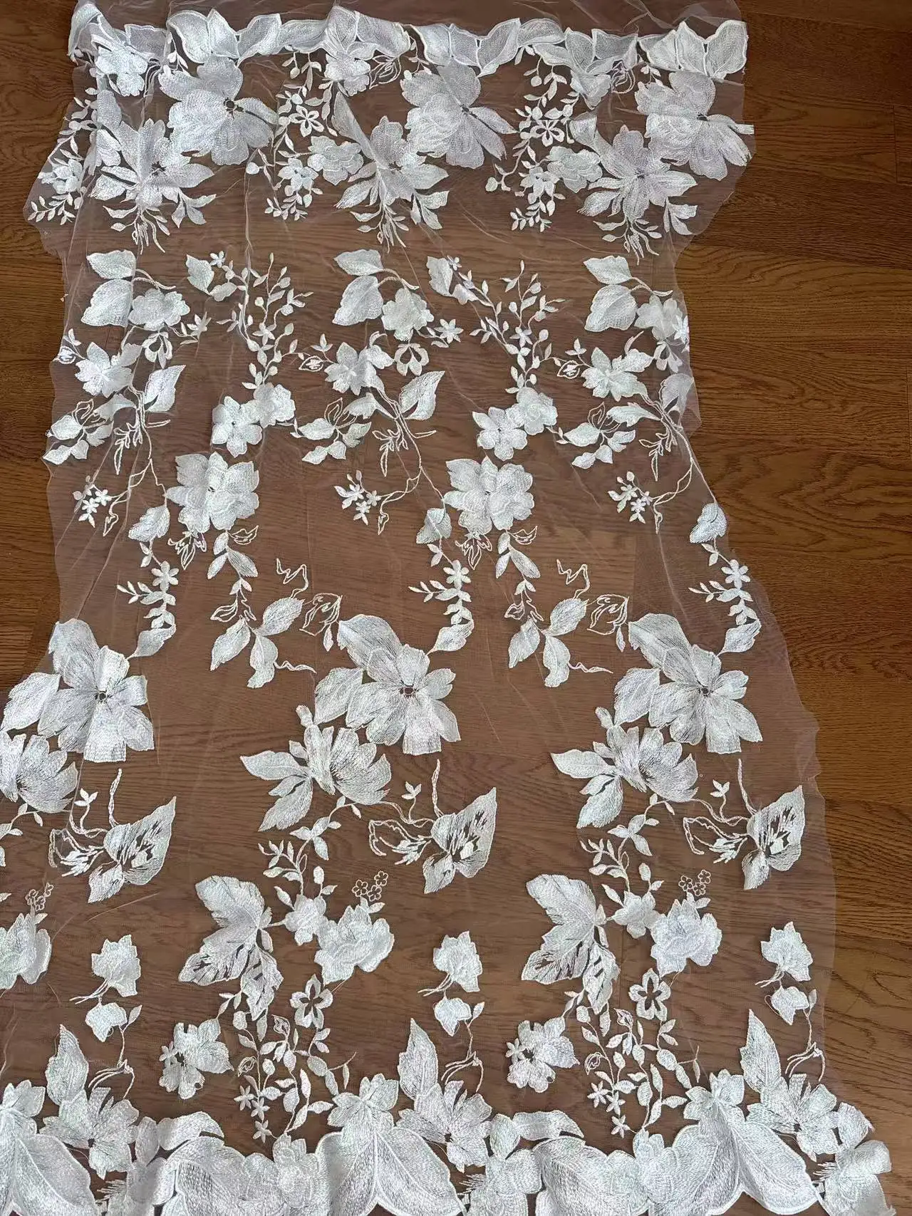 Spitzenstoff für die Brauthochzeit, bestickte Zweige und Blätter, Blumenzweigkleid, Netzstoff, Weiß, RS4217 – Detail 7