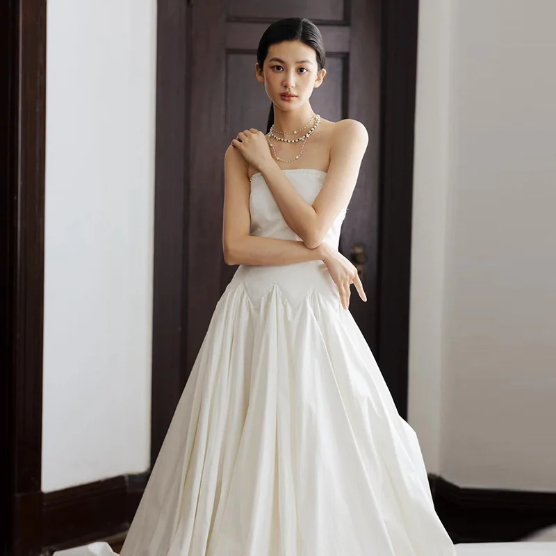 French Vintage Strapless Light Wedding Dress Simple Niche High-end Satin Mori Style Small Train Bridal Gown