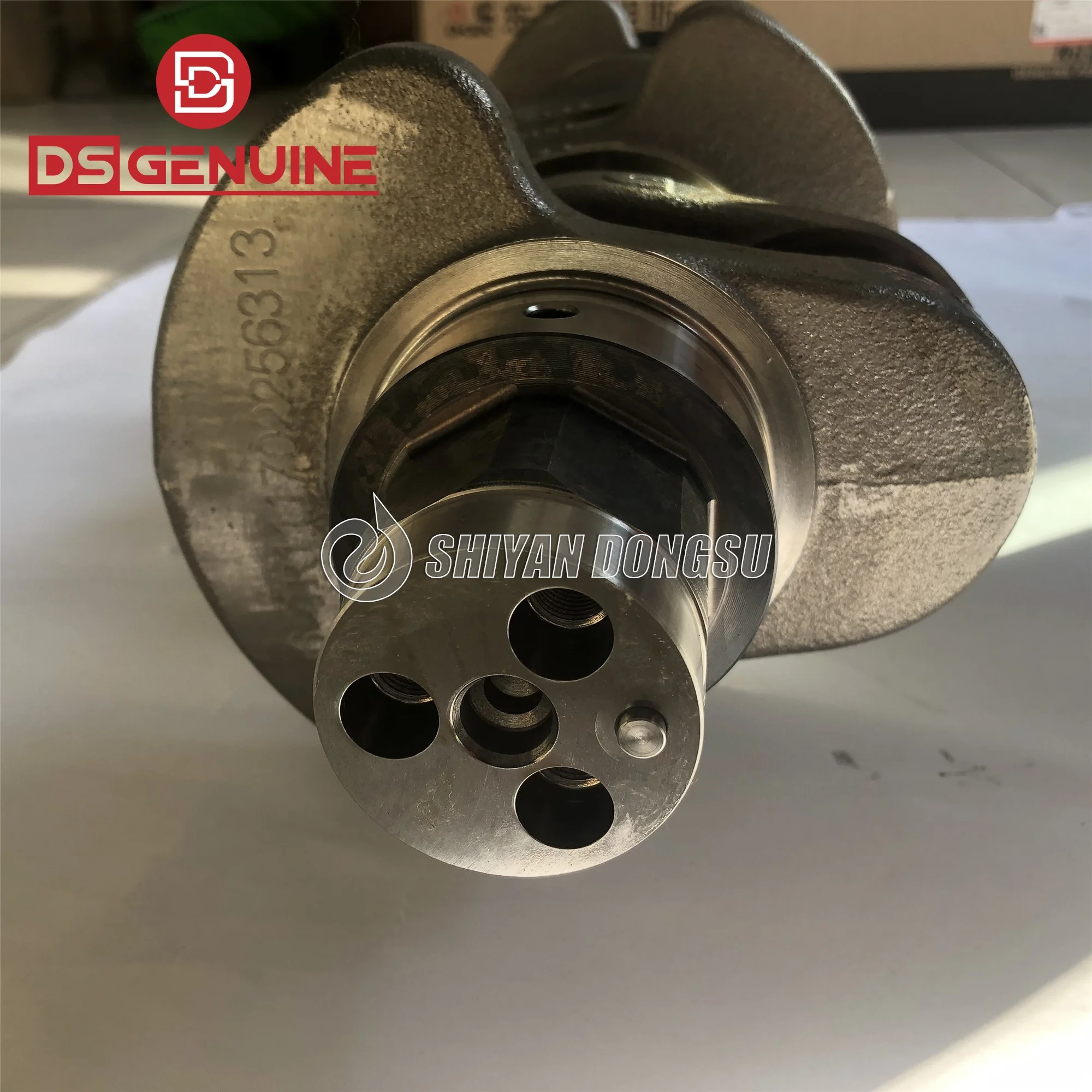 Guaranteed Original FOR Foton ISF2.8 ISF3.8 diesel Engine Crankshaft 5443112