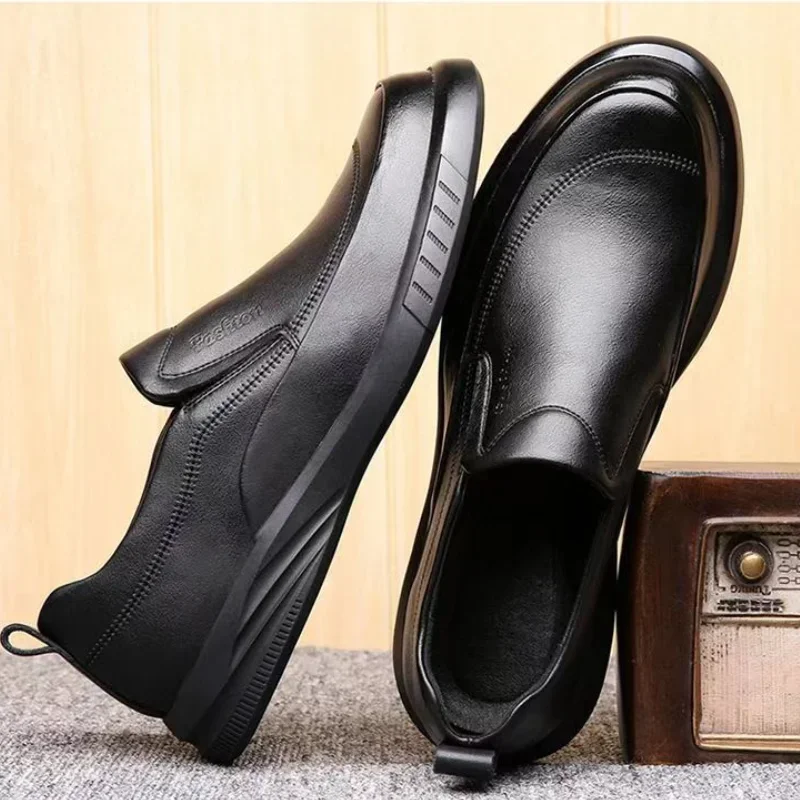 Social Shoe Male Business Office High Quality Men\'s Formal Shoes Suit Black Elegant and Classic Gentleman Cheap Liquidation 39