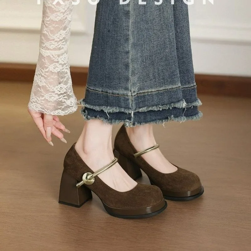 

Сексуальные туфли на очень высоком каблуке, модные туфли на платформе с ремешком на щиколотке, женские коричневые замшевые туфли на квадратном каблуке для вечеринок