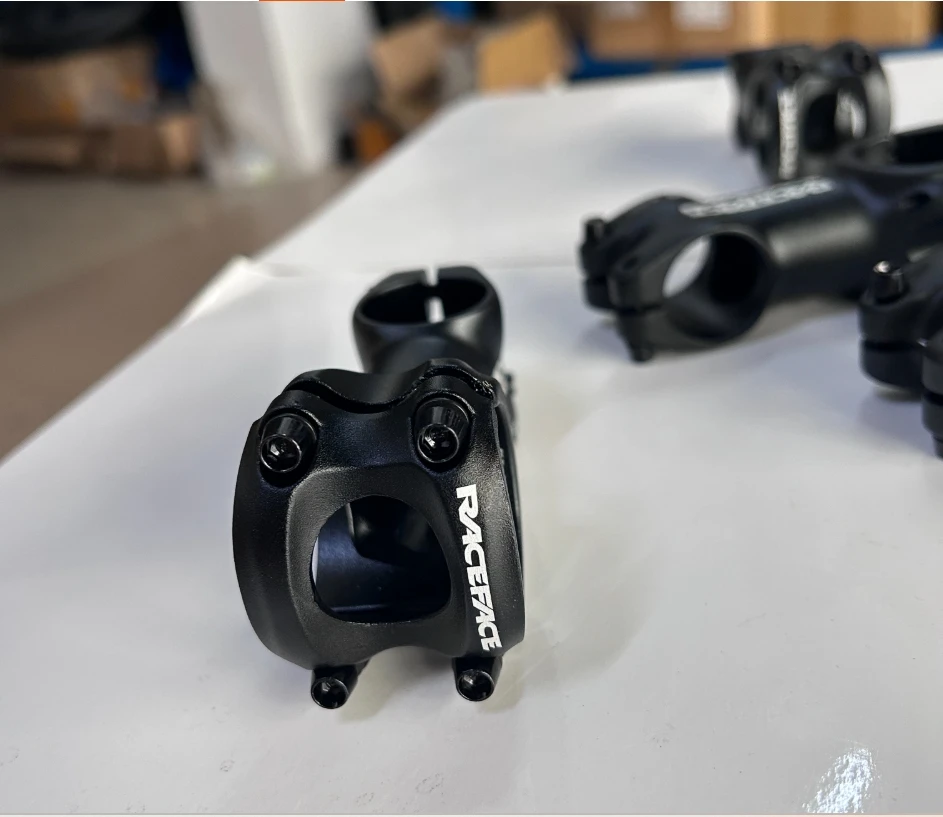 Race Face Stem 70mm 35mm Clamp 1 1/8" +/- 6° Rise Trail Enduro MTB Stem 1pcs - view 2