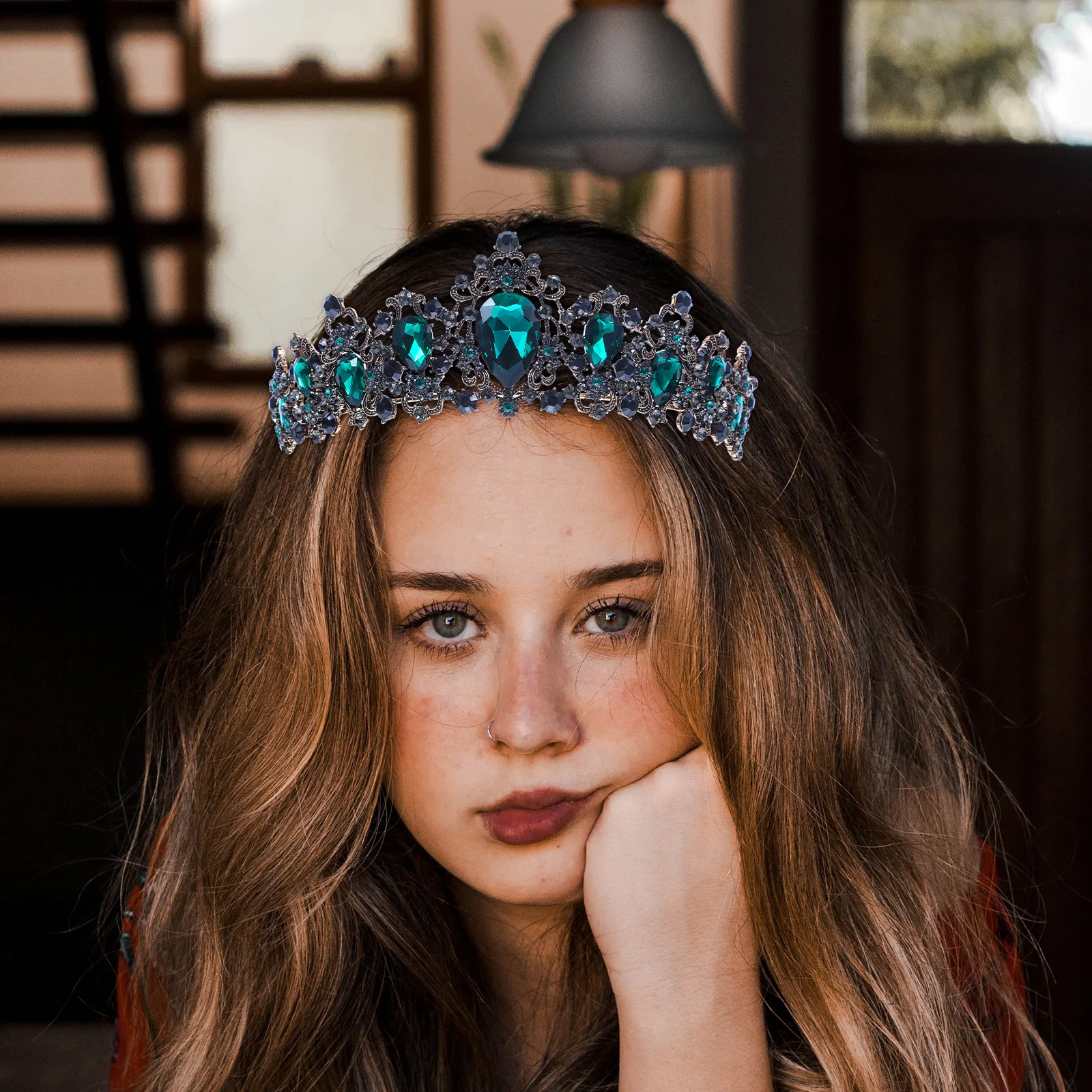

1pc Large Vintage Rhinestone Crown Imitation Emerald Retro Women Wedding Party Prom Accessory Adjustable Durable Hair Decor For