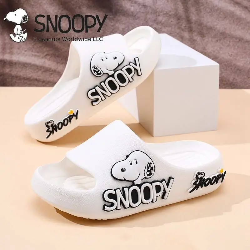 Neue Cartoon Peanuts Snoopy Slides Damen Sommer Rutschfeste Bedruckte Dicksohlige Freizeitpantoffeln für Drinnen und Draußen Kawaii Strandsandalen