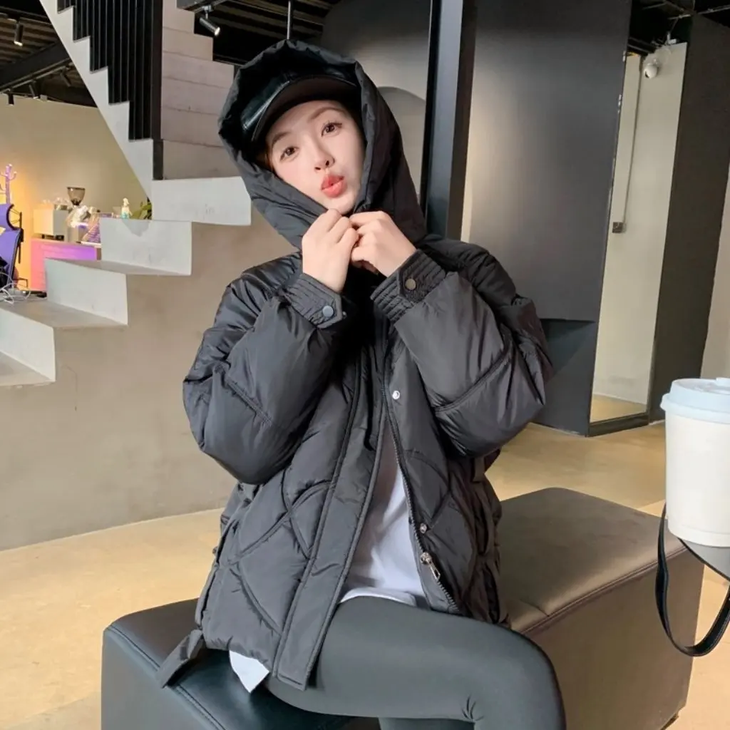 

Женская хлопковая куртка большого размера в корейском стиле, свободное повседневное короткое пальто с капюшоном в стиле хлеба на зиму