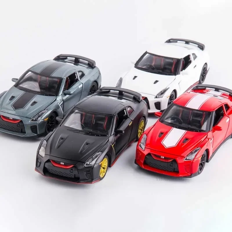 1/32 Nissan GTR R34 Alloy Diecast Vehicles Metal Simulation Racing Car Models Toy With Light Pull Back Toys For Children Gifts F
