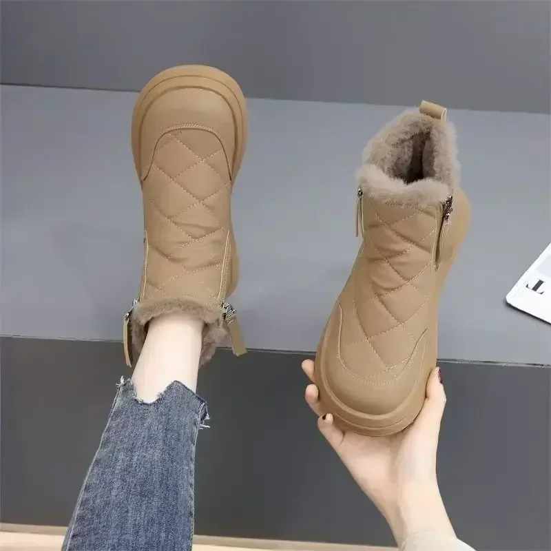 Damen Winter Plüschgefütterte Schneestiefel Rautenmuster Gestepptes Obermaterial Seitenreißverschluss Dicke Sohle Warme Rutschfeste Kurze Knöchelhohe Baumwollschuhe – Detail 11