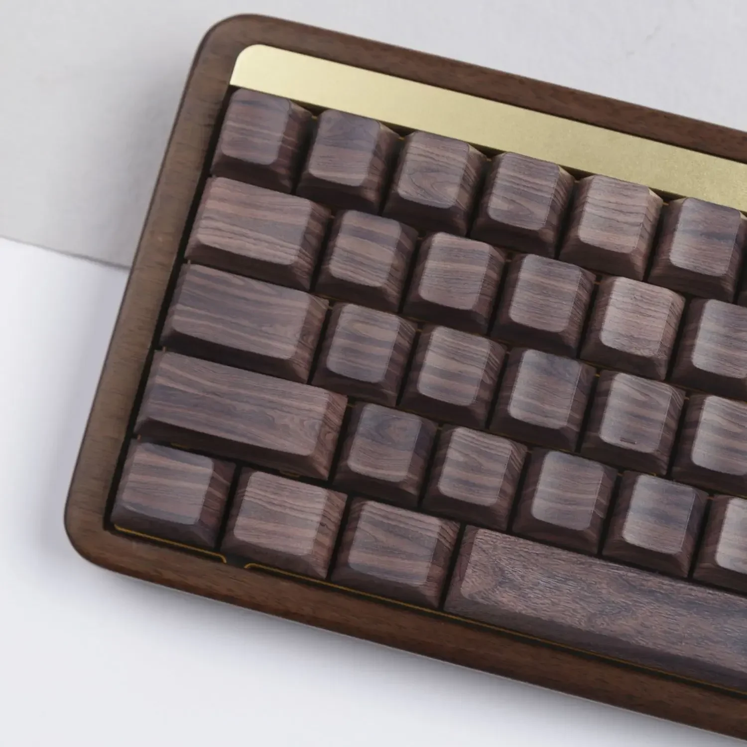 

Walnut grain side engraved transparent keycap 136 keys Original height PBT material Hot sublimation