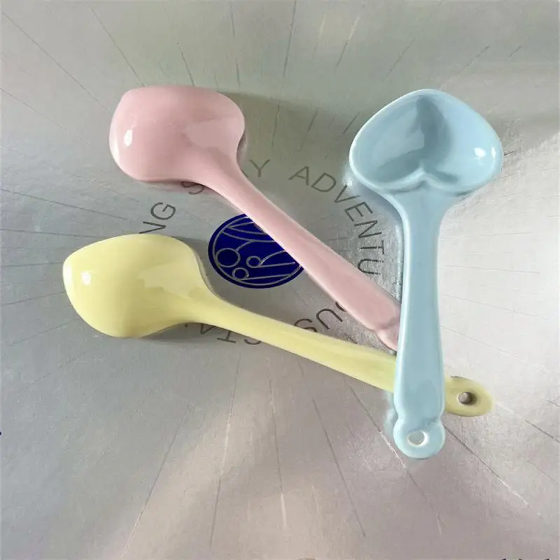 INS Macaron Love Spoon Kitchen Tableware Cute Ceramics Stir Pink Dessert Spoon Girl Heart Romantic Coffee Spoon Pink Love Spoon