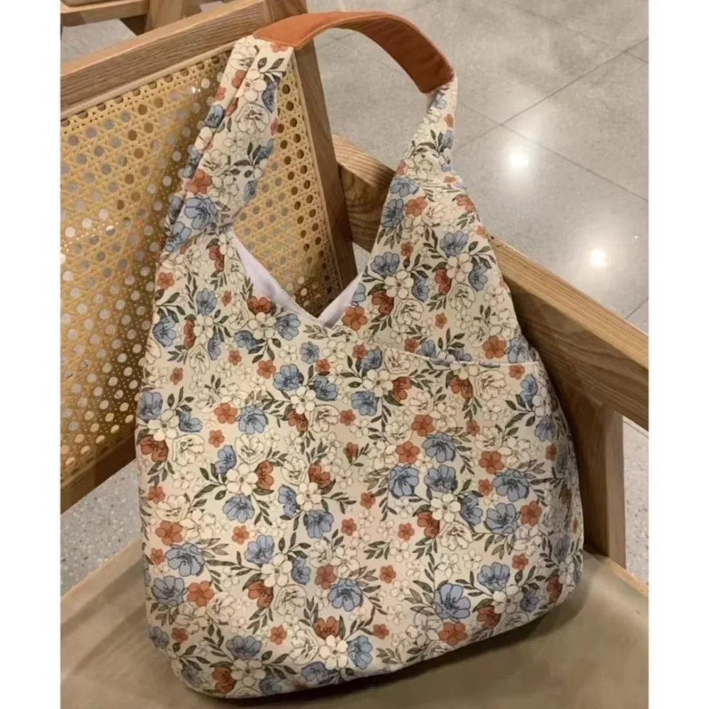 Retro Flower Bucket Bag Large Capacity Mummy Bag Cute Lunch Canvas Handbag Korean Style Women Shoulder Bag Tote