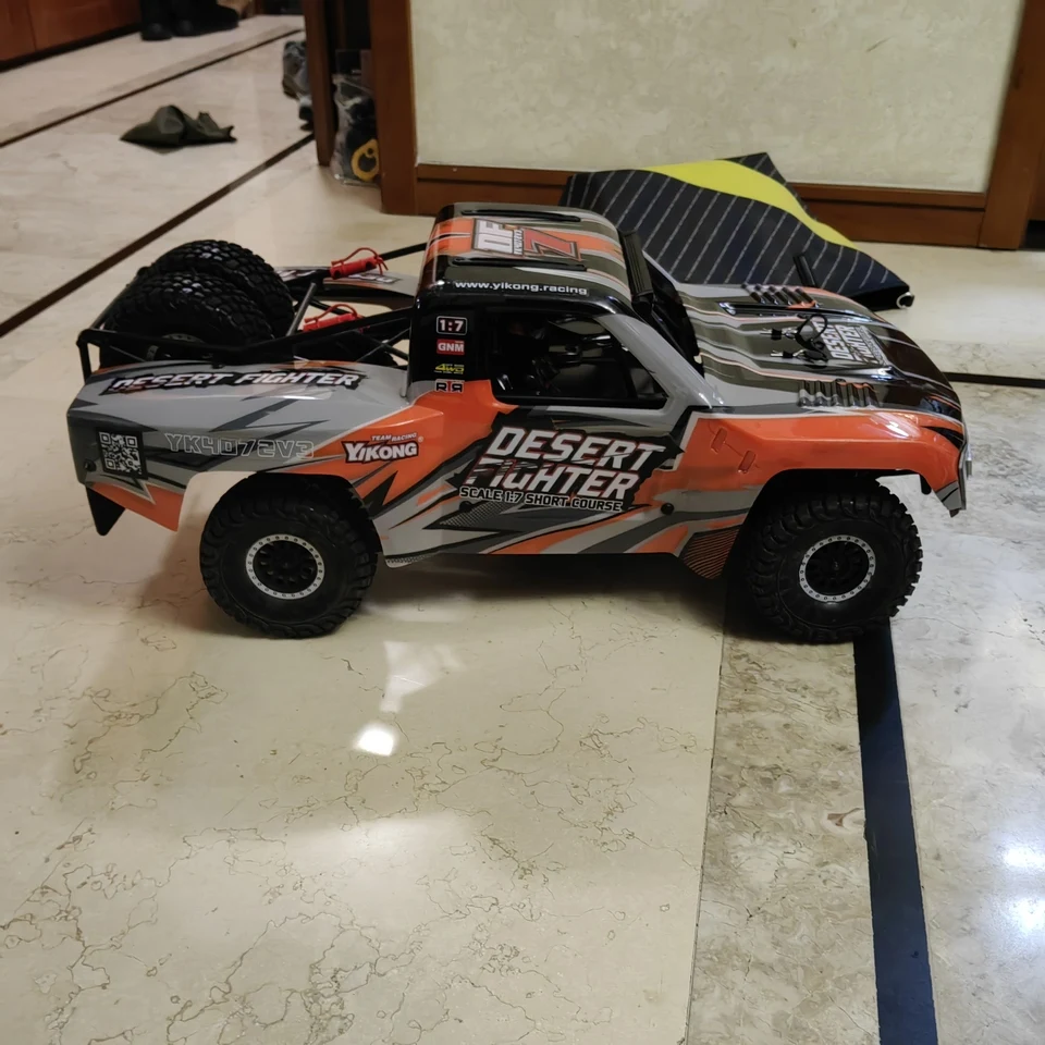 

YK4072 V3 DF7 1/7 Короткая карта пустыни RC Автомобиль с дистанционным управлением Электрический бесщеточный полноприводный Модель внедорожника Игрушка
