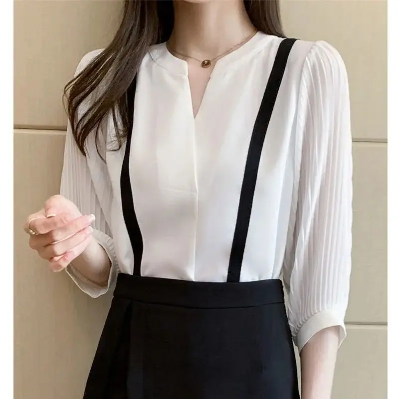 Summer New Fashion Temperation Simple Korean Mid Sleeved Chiffon Shirt Women V-neck Bright Line Decoration Panelled Thin Tops