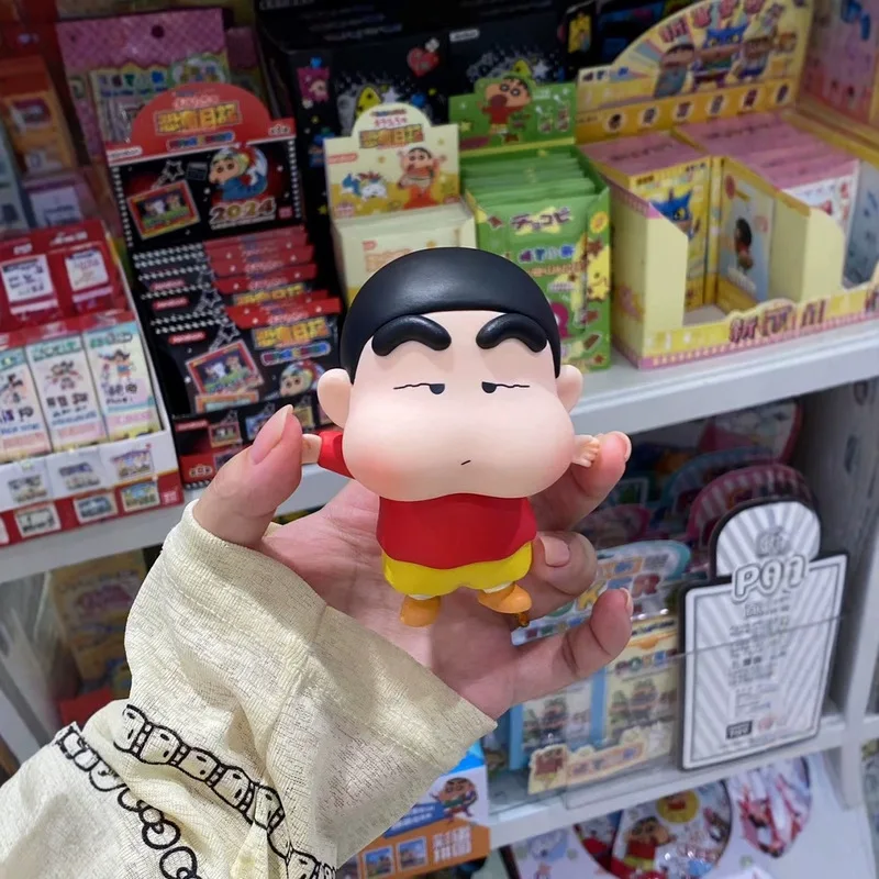 

Crayon Shin-Chan Nohara Shin-Chan Chubby And Cute, Cute Arm Spread Shin-Chan Healing Car Figurine