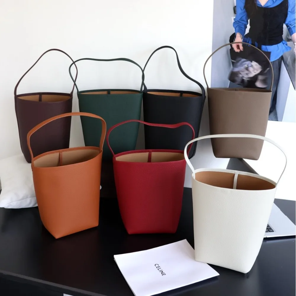 

Bucket Simple Large-capacity Commuting Unique Texture Practical Versatile New Leather Shoulder Bag Women Simple and Practical