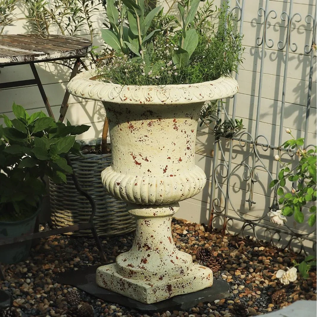 Foreign trade retro old rust color wine glass flower pot interior home decoration villa courtyard door decoration ornaments
