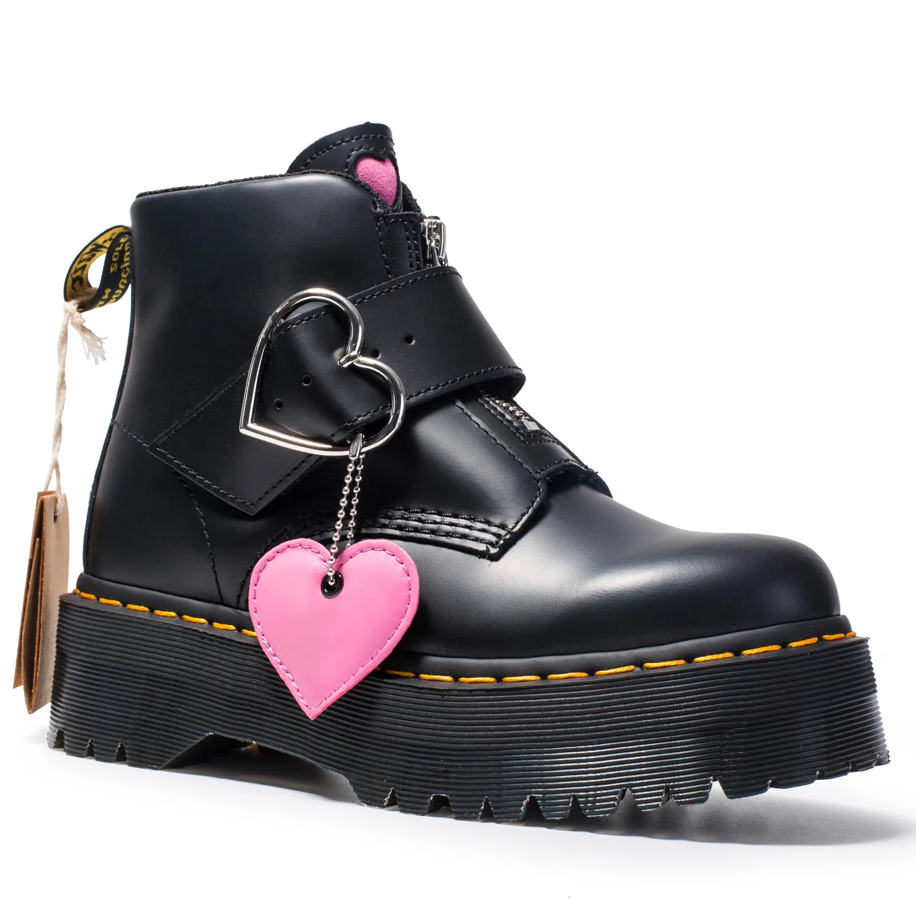 High quality Love shaped women's boot buckle Leather ankle Boot Girls Fashion boot Zipper Love buckle Thick sole England